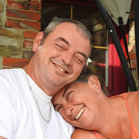 Photo des hôtes Delphine et Tony du gite la colline des hauts bocages vendéens près des herbiers et du puy du fou